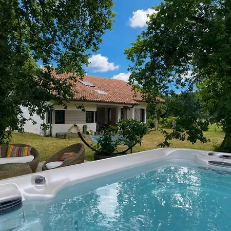 Avec Jacuzzi, Jardin - 6 Pers. - Fr-1-379-189 *