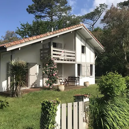 ヴィラ Avec Jacuzzi, Jardin - 6 Pers. - Fr-1-379-189